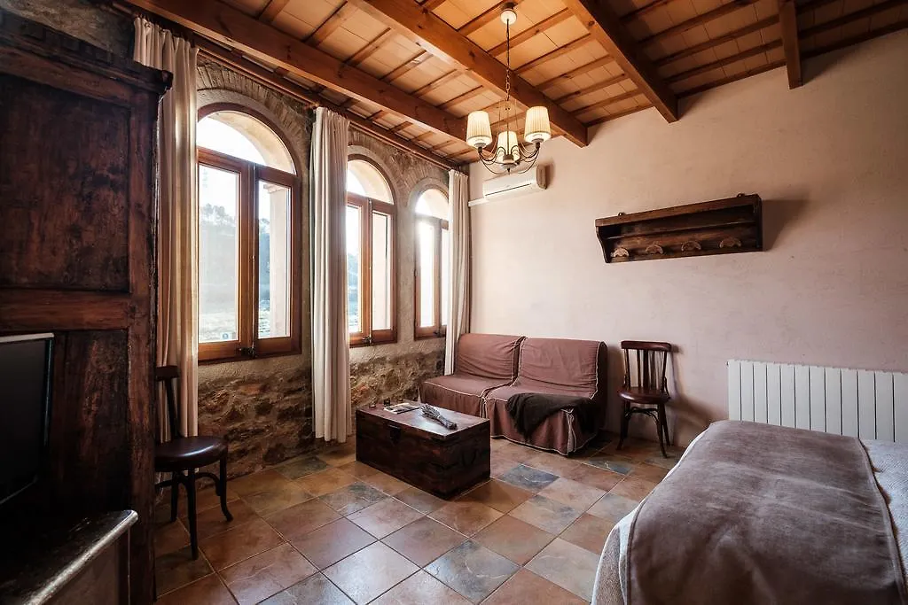 Country house Can Barnosell - Els Masos D'En Coll Llavia